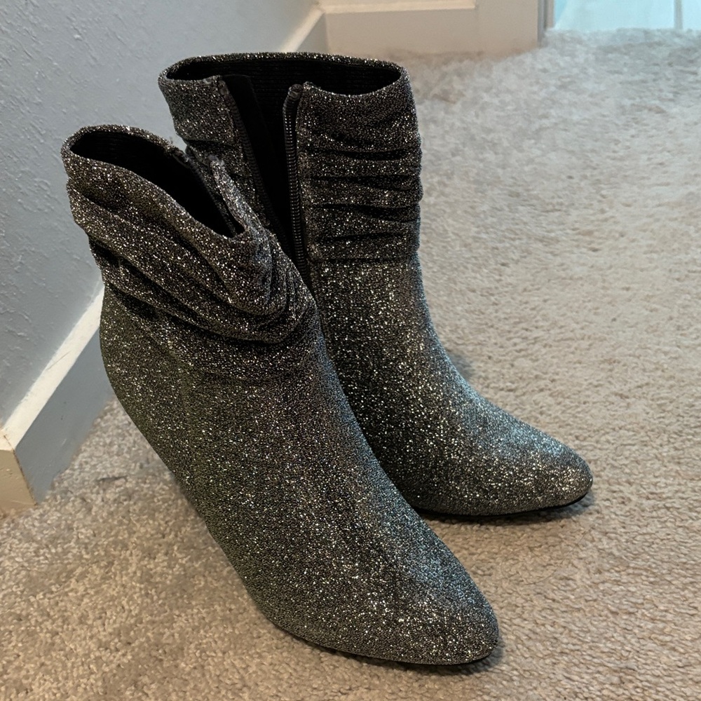Glittery silver Ankle Boots